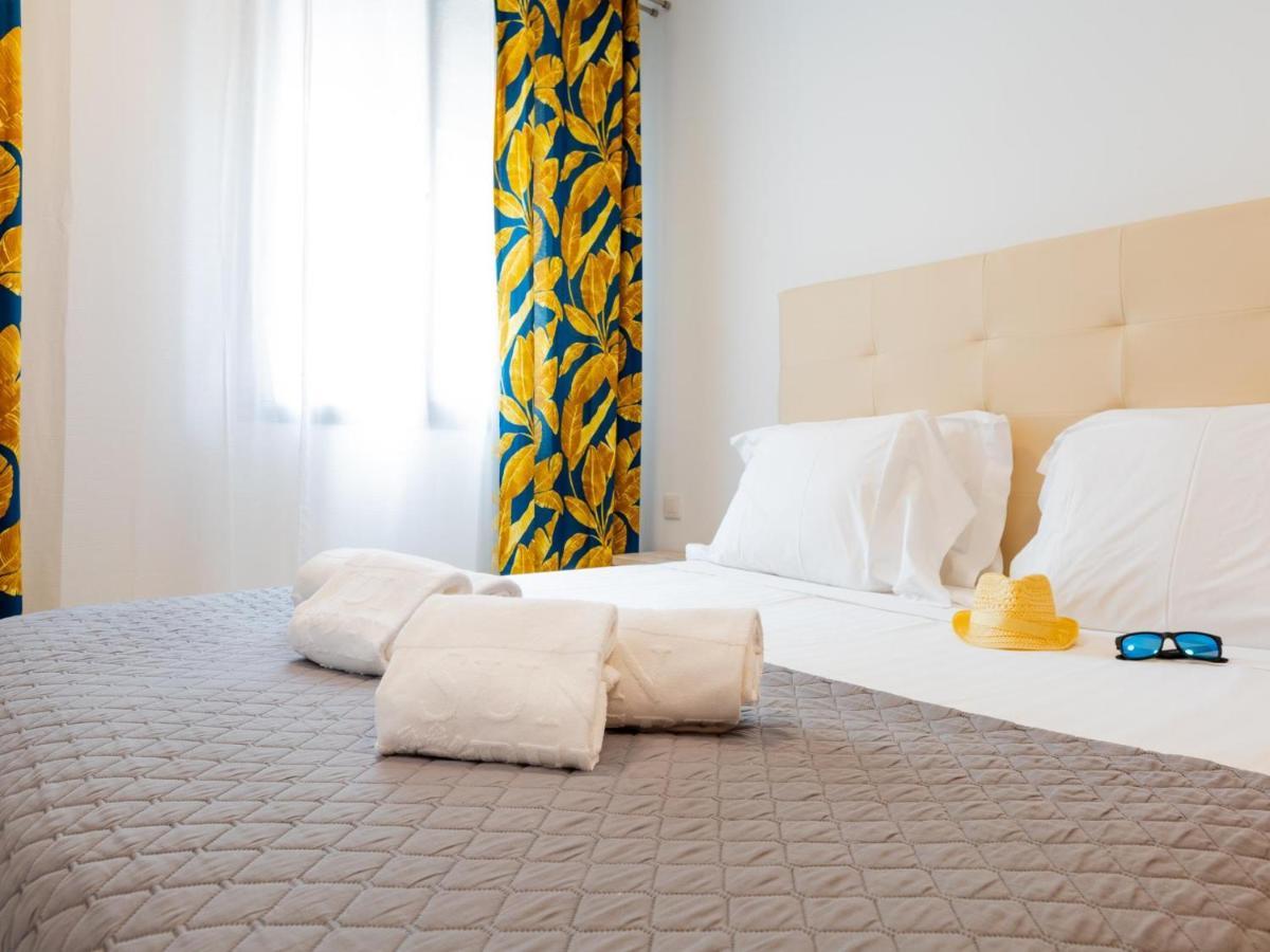 Las Rocas By The Ocean, Wifi And Sea View لوس أبريغوس المظهر الخارجي الصورة
